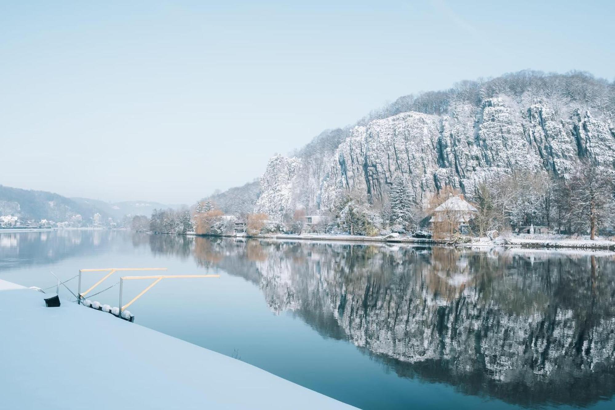 루스틴 Pieds Dans L'Eau Private Wellness Bordure De Meuse 빌라 외부 사진